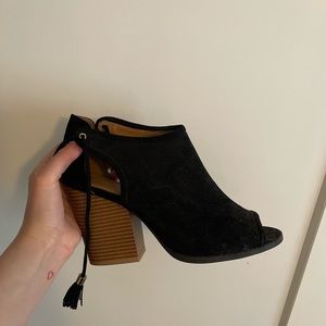 Qupid black tie heels